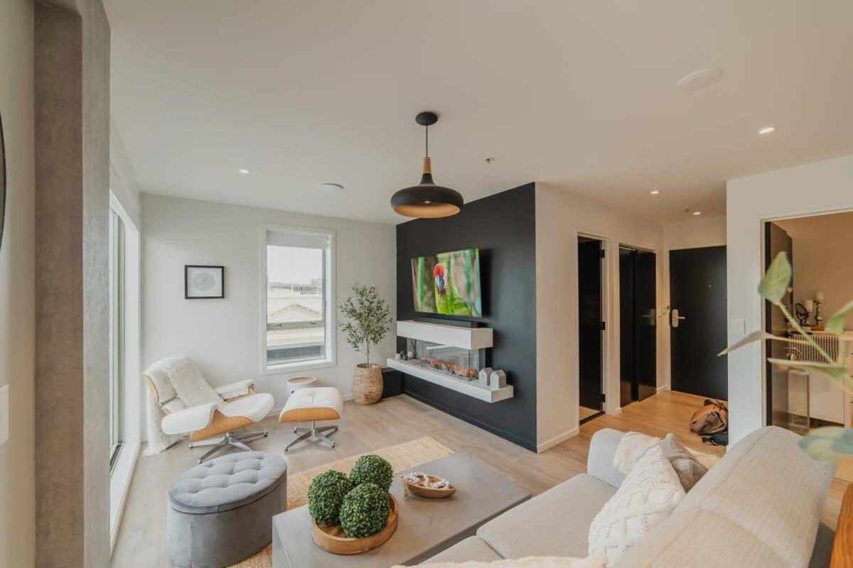 Penthouse Perfection - 2Br Elegance On Worcester St Christchurch Eksteriør bilde