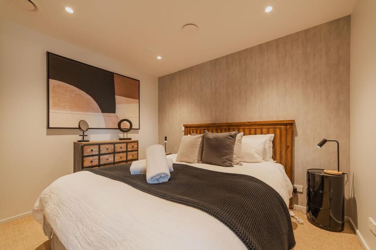 Penthouse Perfection - 2Br Elegance On Worcester St Christchurch Eksteriør bilde